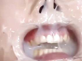 गुदा मैथुन में रूसी शैतान को उत्तेजित किया