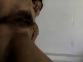 मजदूरों ने चूत और गांड की चुदाई की