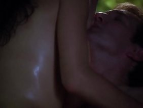 बड़े स्तन के साथ शिक्षक छेद में गहरी टक्कर लगी