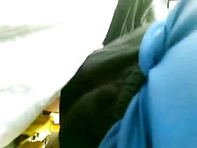 लड़का बाथरूम में कैंसर के साथ युवा श्यामला कमबख्त है