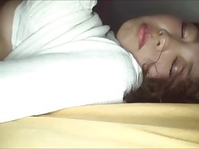 एशियाई गीला योनि में गोरा माँ fucks