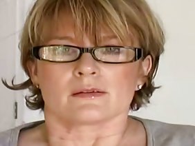 पैसे के लिए बॉस ने अपने कर्मचारी की युवा पत्नी की हत्या कर दी