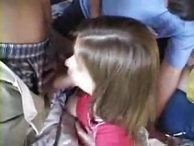 सभी छिद्रों में एक नाजुक प्रेमिका थी