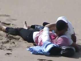 हॉट चिक उसके प्यारे कमीने के लंड पर कूदती है