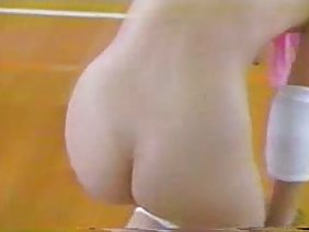 सिम्युलेटर में लगे जब तक कि लड़का नहीं आया और उसे बकवास नहीं किया।