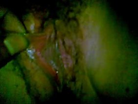 पुराने गोज़ ने एक युवा लड़की का बलात्कार किया