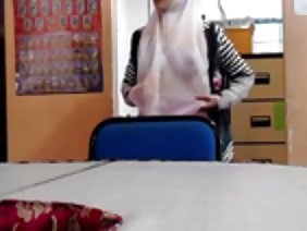 बिस्तर में अपनी प्रेमिका को बकवास के रूप में फिल्माया गया