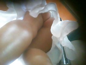 अपनी छोटी पत्नी को चूत देता है