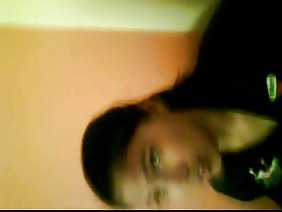 वीडियो पर एक एशियाई गोली मारता है और उसे चोदता है