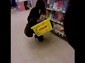 अच्छी तरह से चूसा और एक आदमी के आदमी के पैरों को झटका दिया