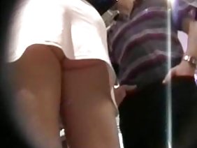 मोटे तौर पर गुदा युवा रूसी लड़की में गड़बड़