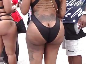 उसके मुँह में सह और सह में लड़की गड़बड़