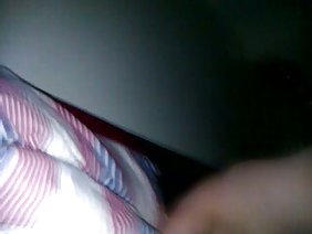 बिल्ली में एक बड़ा डिक से moans और सह हो जाता है