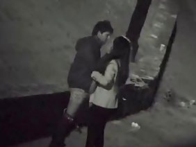 गोरा प्राकृतिक बड़े स्तन दिखावा करता है