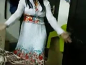 रूसी काली मिर्च तीनों slits में प्यारा गोरा गड़बड़ कर दिया