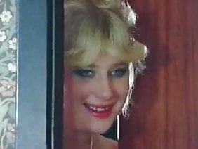 मोज़ा में गोरा सभी छेदों में सरपट