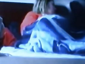 पागलपन से भरा कैंसर बहुत ज़ोर से कराह रहा है