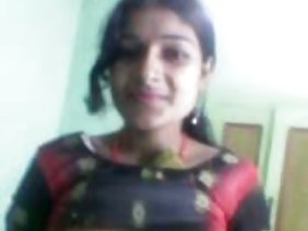 स्कूबी-डू वेल्मा ने अपने गधे को झबरा होने के लिए फाड़ दिया