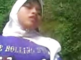 रूसी बेटे ने एक कंडोम के साथ अपनी माँ को गधे में गड़बड़ कर दिया