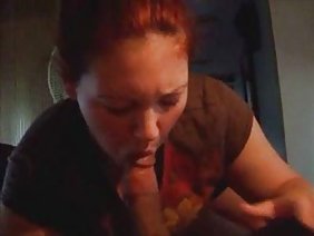 उसने मुंह को एक टैटू के साथ एक लड़की दिया और उसे गड़बड़ कर दिया