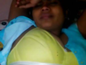 हस्तमैथुन लाल बालों वाली लड़की उत्सुक सेक्स