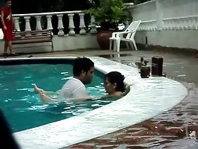 दो सेक्सी लड़कियों ने एक लड़के को बहकाया