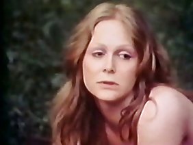 एक बड़े डिक के साथ एक लड़के ने स्टोर में एक लड़की को गोली मार दी