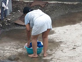 भाई ने अपनी बहन को सेक्स के लिए फैलाया और उसकी चुदाई की