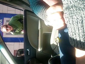 गोरों पर समाप्त होने के साथ रूसी नंगा नाच