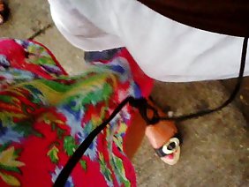 प्रेमी के सामने प्रेमी ने लड़की को पीटा