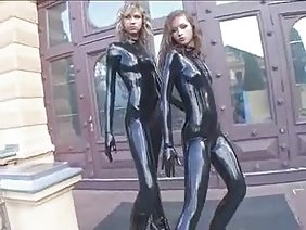 समलैंगिकों बिल्ली मला और सह शॉट