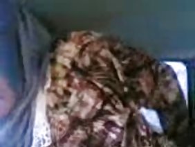 गोरे लोग कोमल लेस्बियन सेक्स का अभ्यास करते हैं।