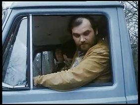 राक्षस बकवास लड़की बड़ा मुर्गा