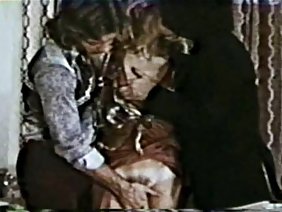 एक जोड़े ने कैमरे पर अपने घर का बना पोर्न शूट किया