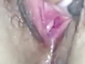 छेद में दो लड़कियों को चोदने से गधे