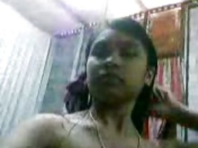 दो sluts गर्म स्टालियन का एक डिक सेवा करते हैं