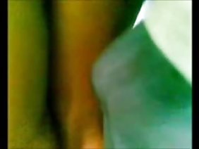 उस आदमी ने दो सुंदरियों के साथ सेक्स किया