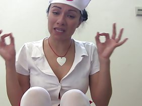 सभी स्थानों पर मजबूत रूसी में युवा रूसी भाड़ में जाओ