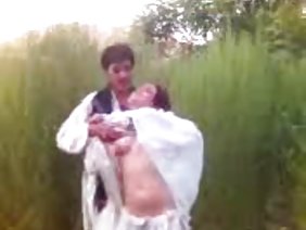 प्रतिभाशाली निपल्स के चेहरे पर हिंसक रूप से समाप्त हो गया