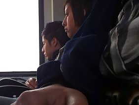 तेल से रगड़ कर खुद को वाइब्रेटर से संतुष्ट किया