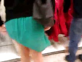 एक काले रंग की सुंदरता के साथ हार्ड बीडीएसएम और बैंग